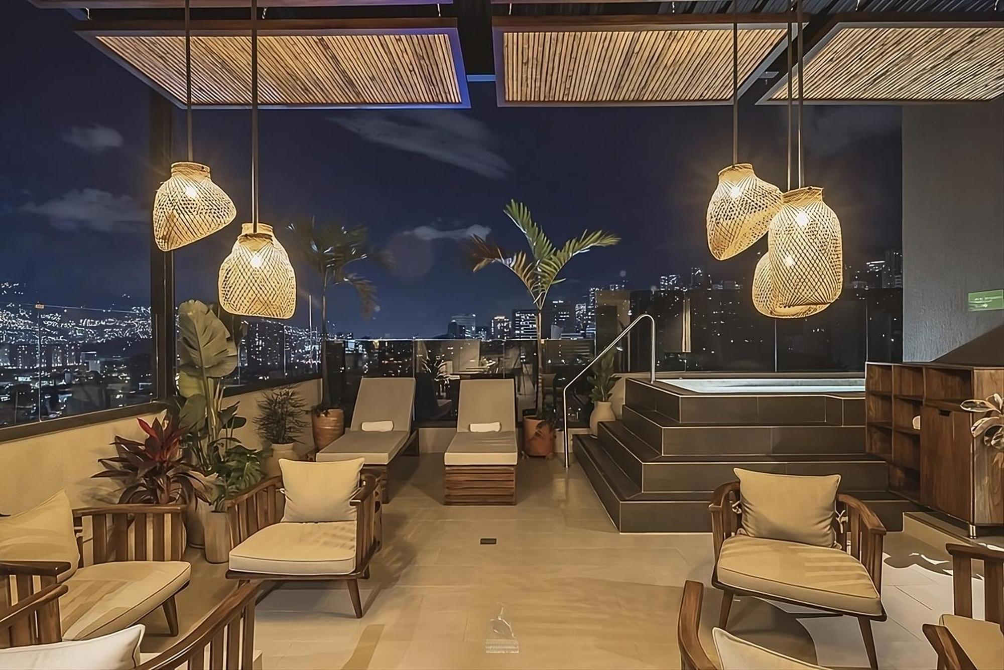 Golden Valley Hotel Medellin Luaran gambar
