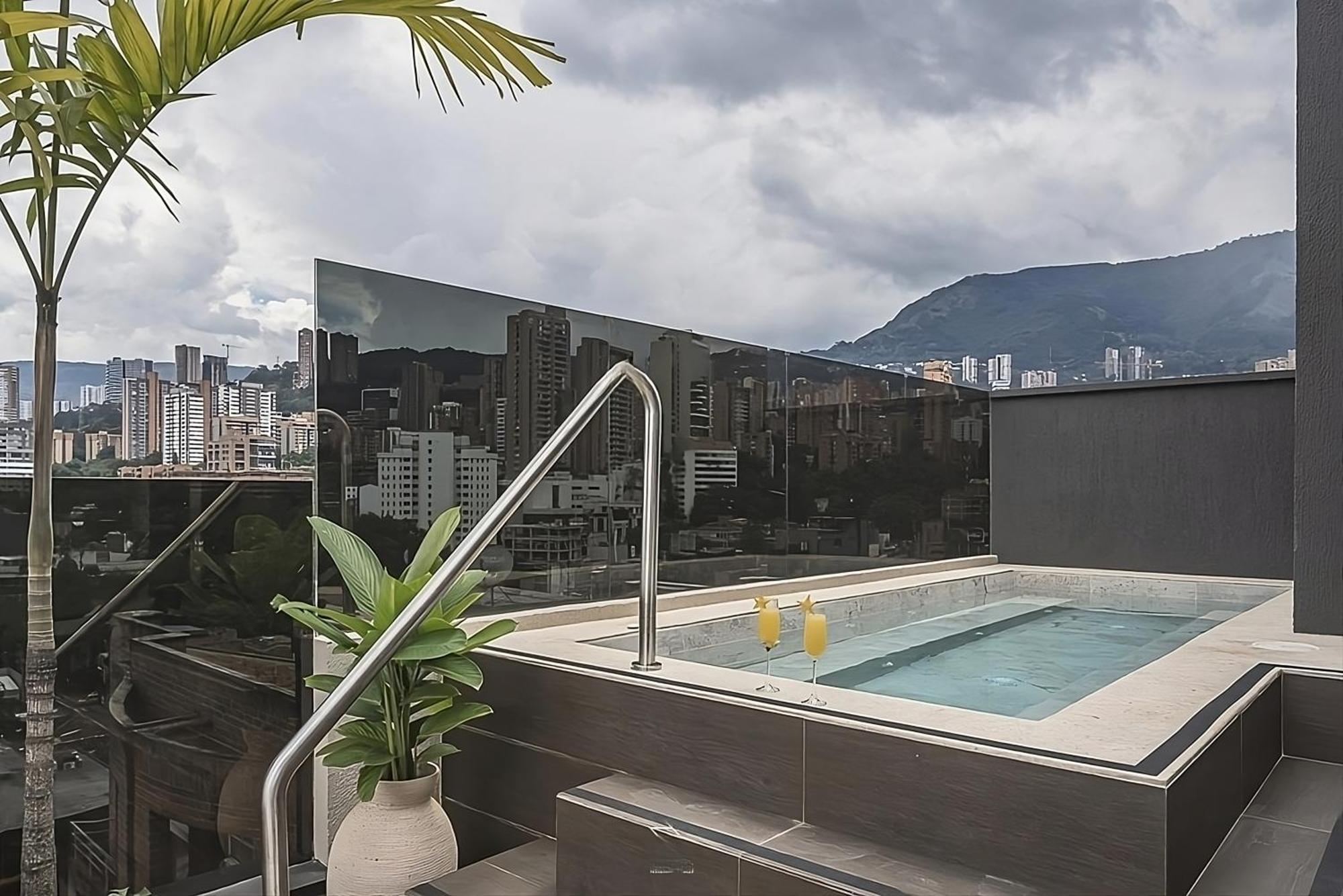 Golden Valley Hotel Medellin Luaran gambar