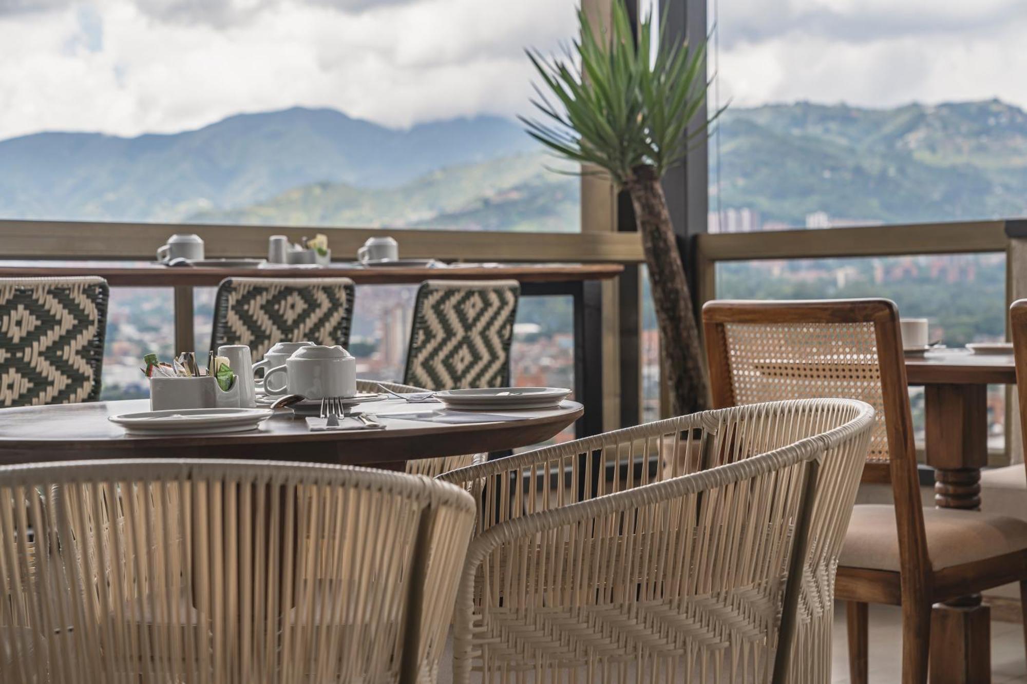 Golden Valley Hotel Medellin Luaran gambar